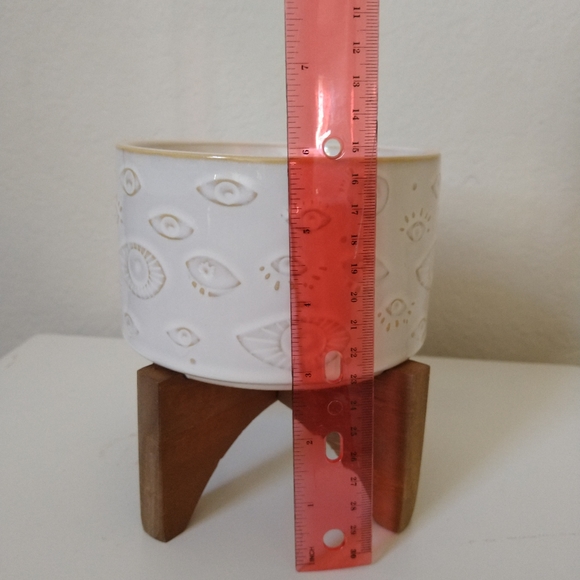 Small Modern Evil Eye Desktop Planter - Picture 4 of 4